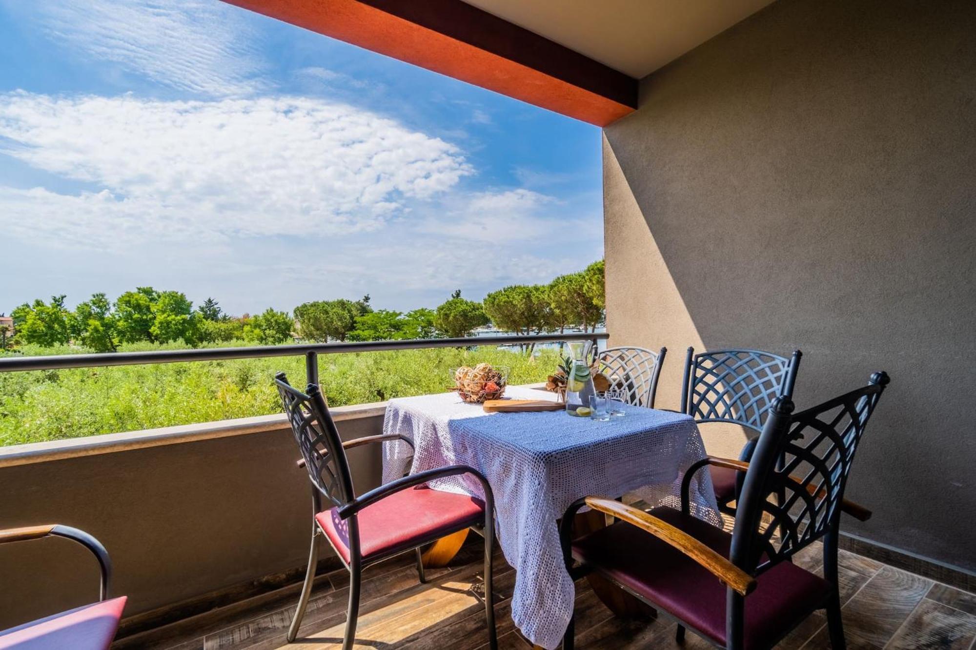 Oliveto - Calming Sea View